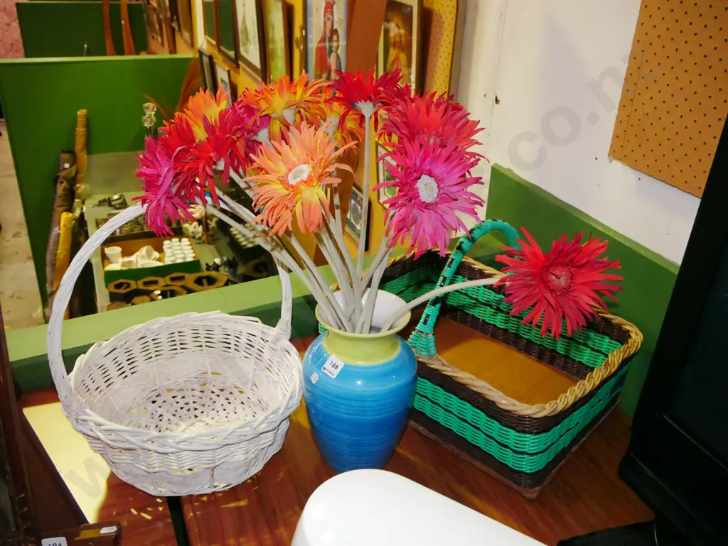 2 cane baskets, vase, faux flowers Image 1++