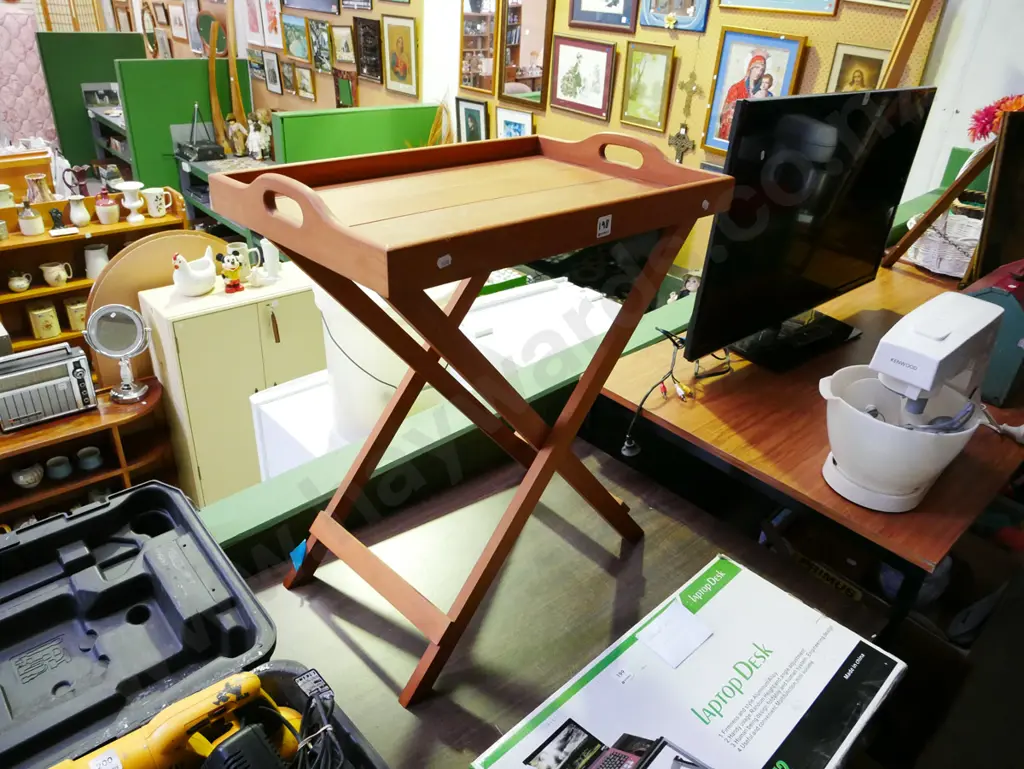 rimu butler's tray and stand Image 1++