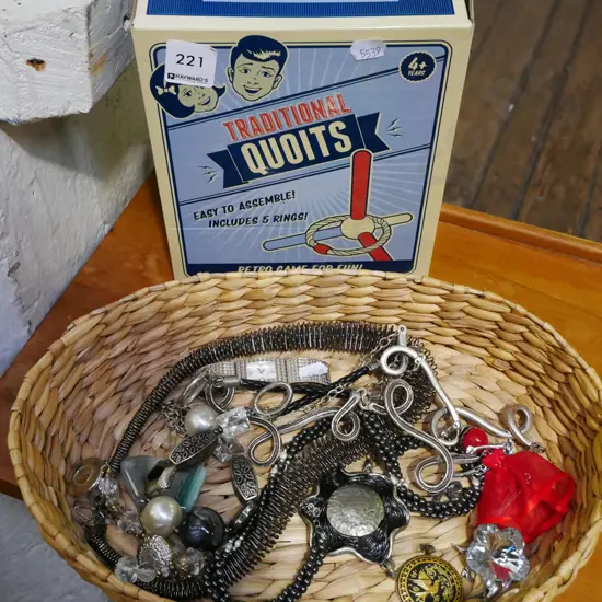 tray of costume jewellery, Quoits game