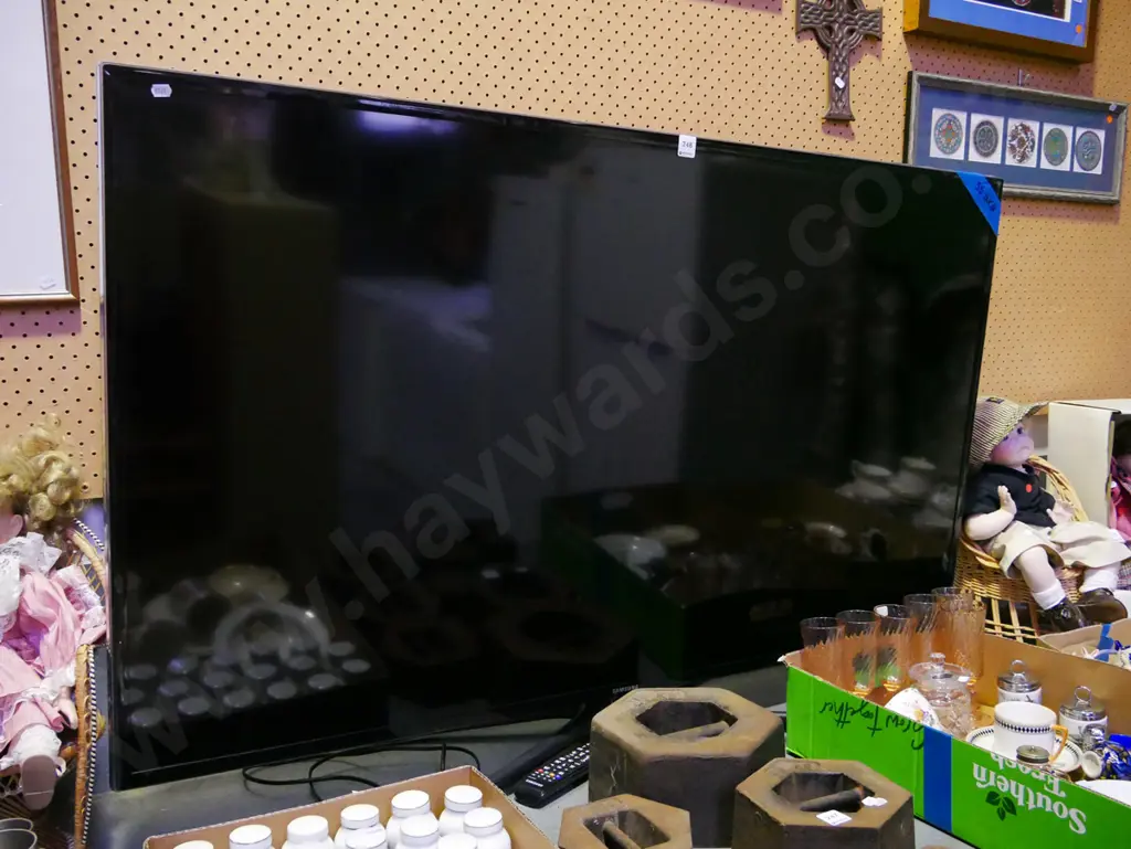 Samsung 55" TV Image 1++