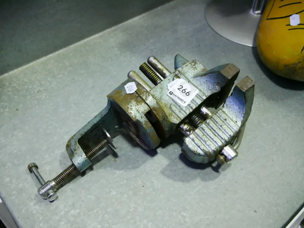 vintage English hobby vice Image 1++