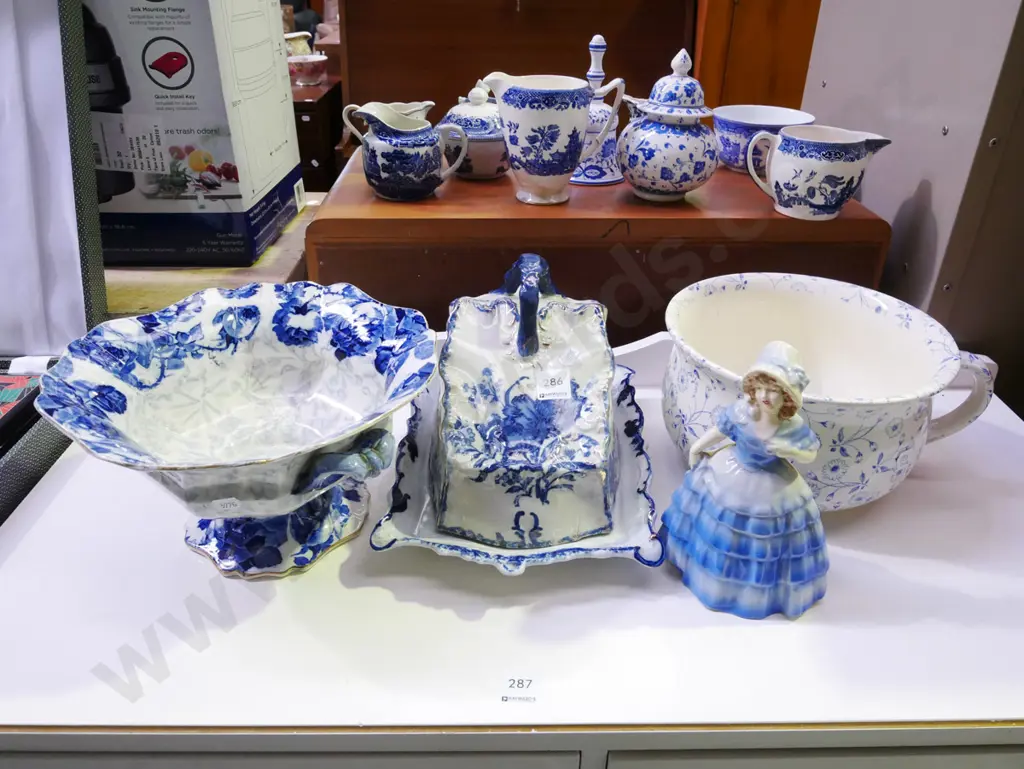 blue and white comport, guzunder, figurine, large cheese dish - all have some cracks, repairs  Image 1++