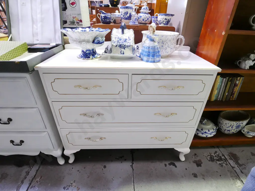 mdf white painted cab leg lowboy H-810 W-900 D-400 Image 1++