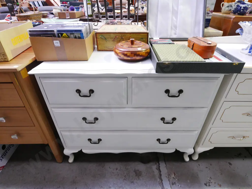 cab leg white painted 4 drawer lowboy H-750 W-900 D-410 Image 1++