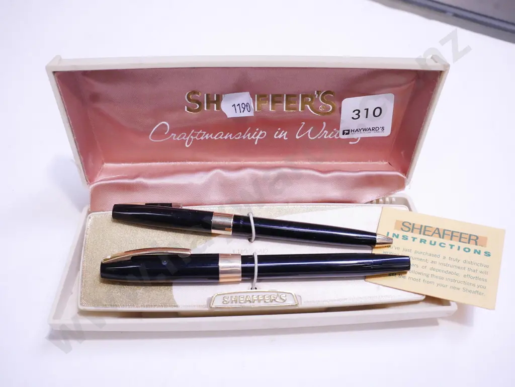 Shaffer 2 pen cased set Image 1++