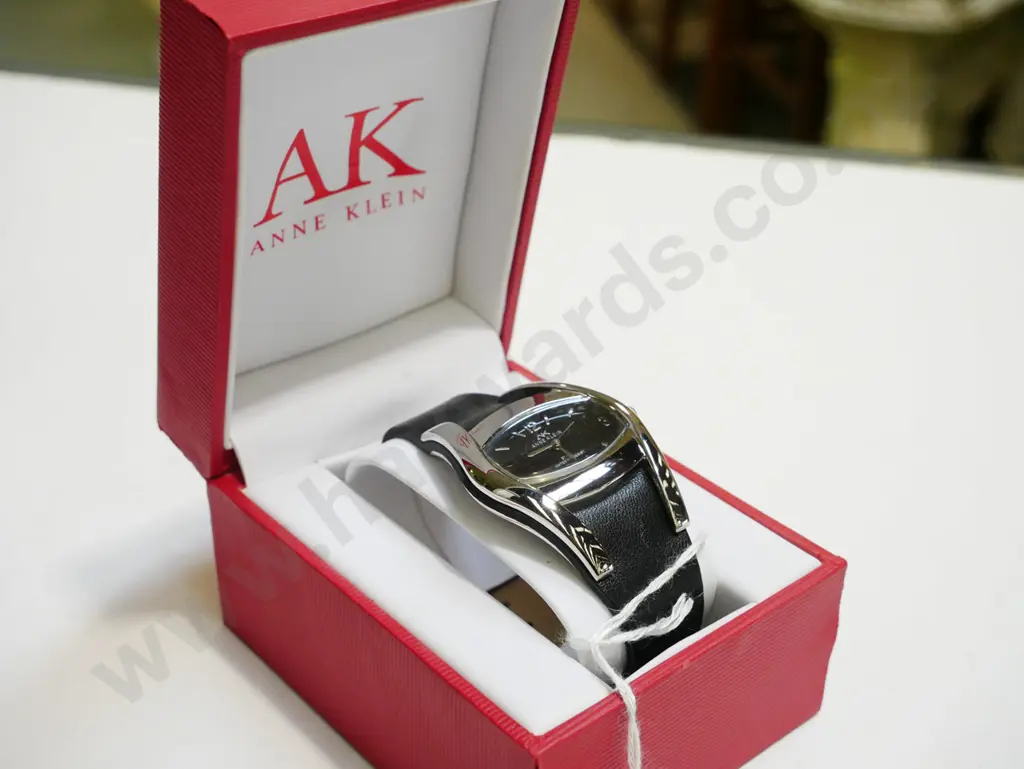 cased Anne Klein wristwatch Image 1++