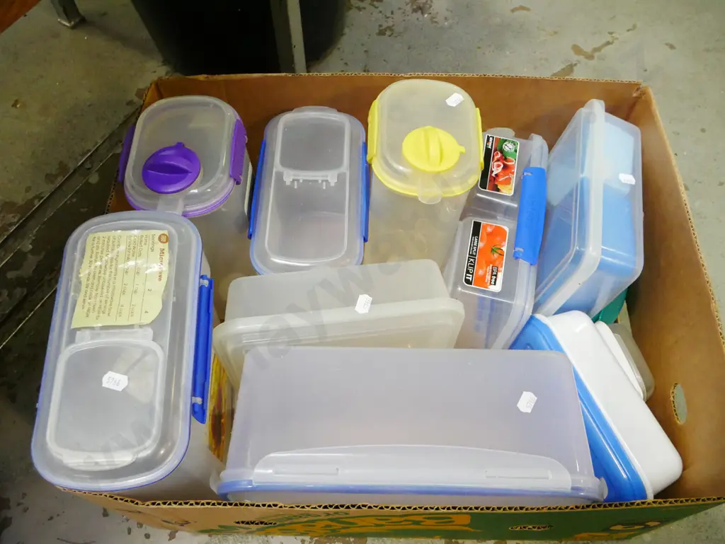 box; plastic storage containers and jugs Image 1++