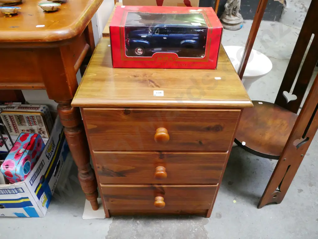 mdf faux wood veneer bedside cabinet Image 1++