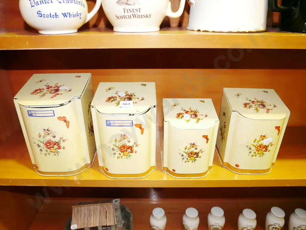 4x tin storage canisters Image 1++