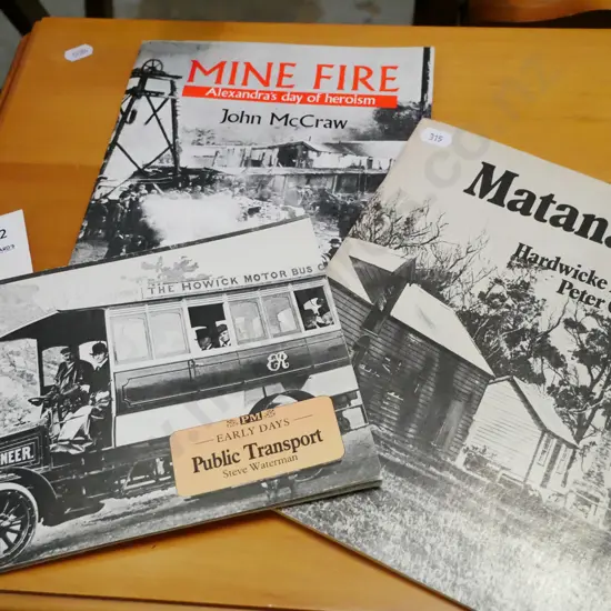 3x NZ history books