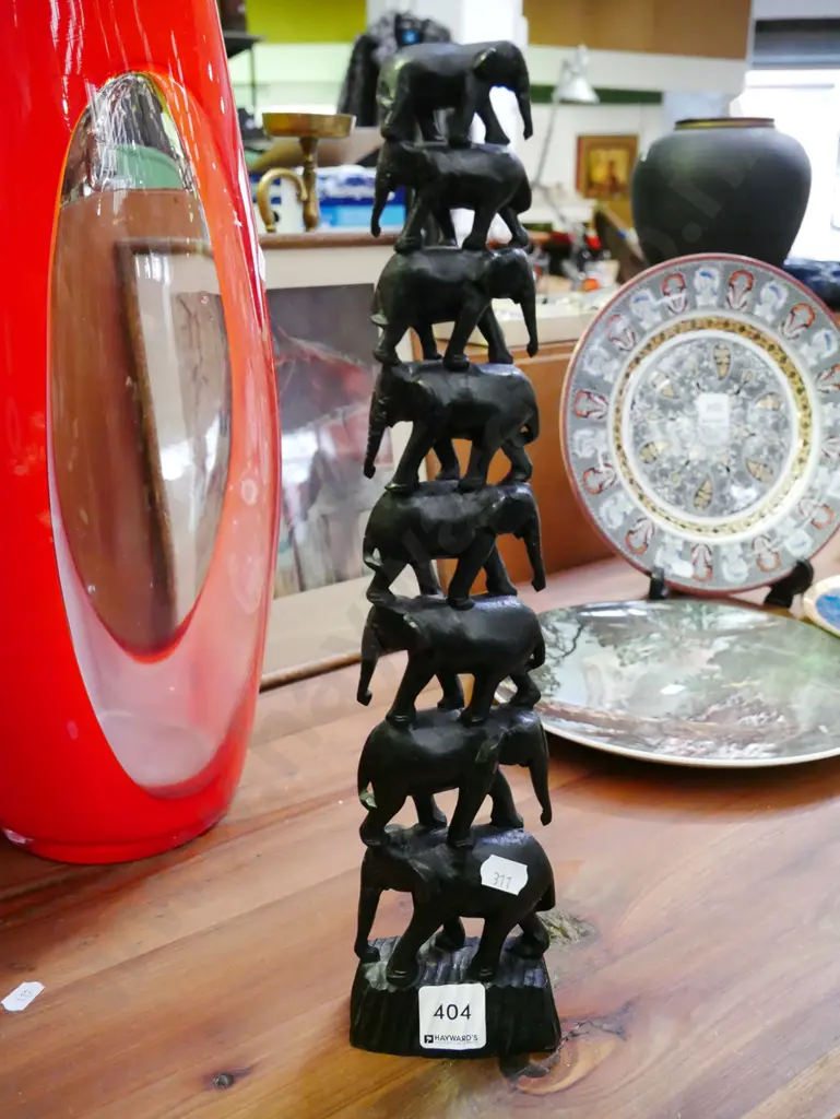 carved ebony elephants figurine H-360 Image 1++