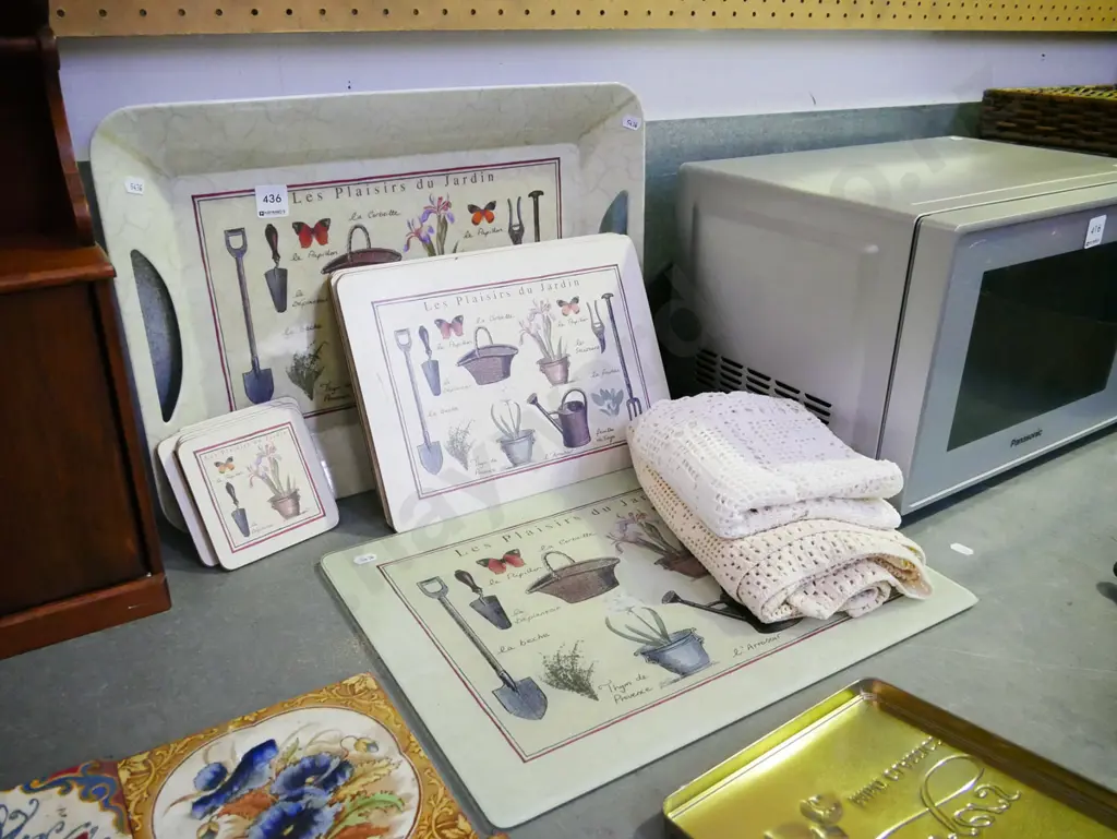 French themed tray, placemats, heat mat etc Image 1++