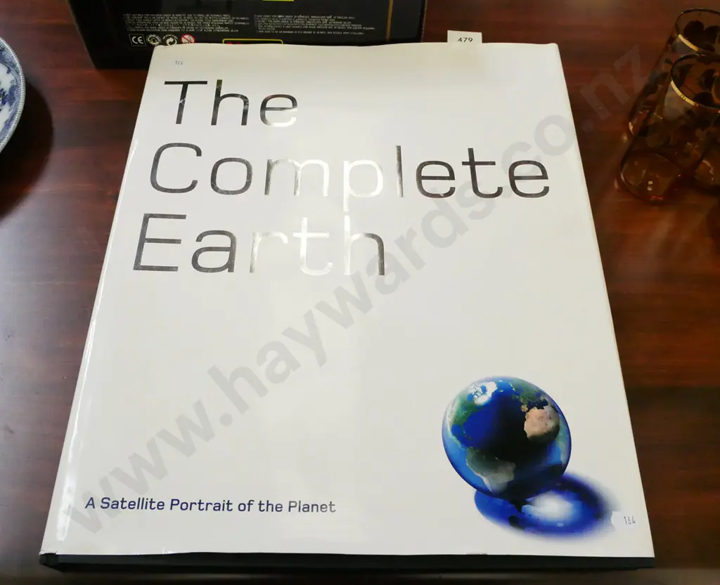 coffee table book - The Complete Earth Image 1++