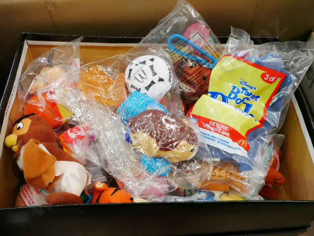 box of MacDonalds toys Image 1++