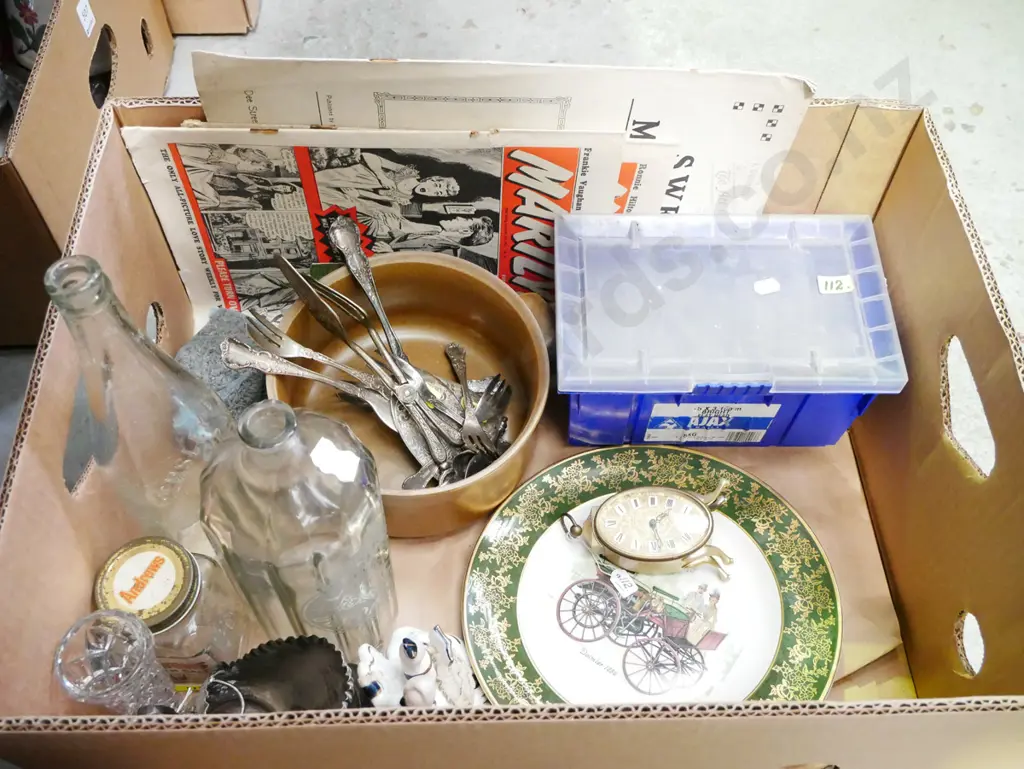 box; glass bottles, nails, cabinet pate, vase etc Image 1++