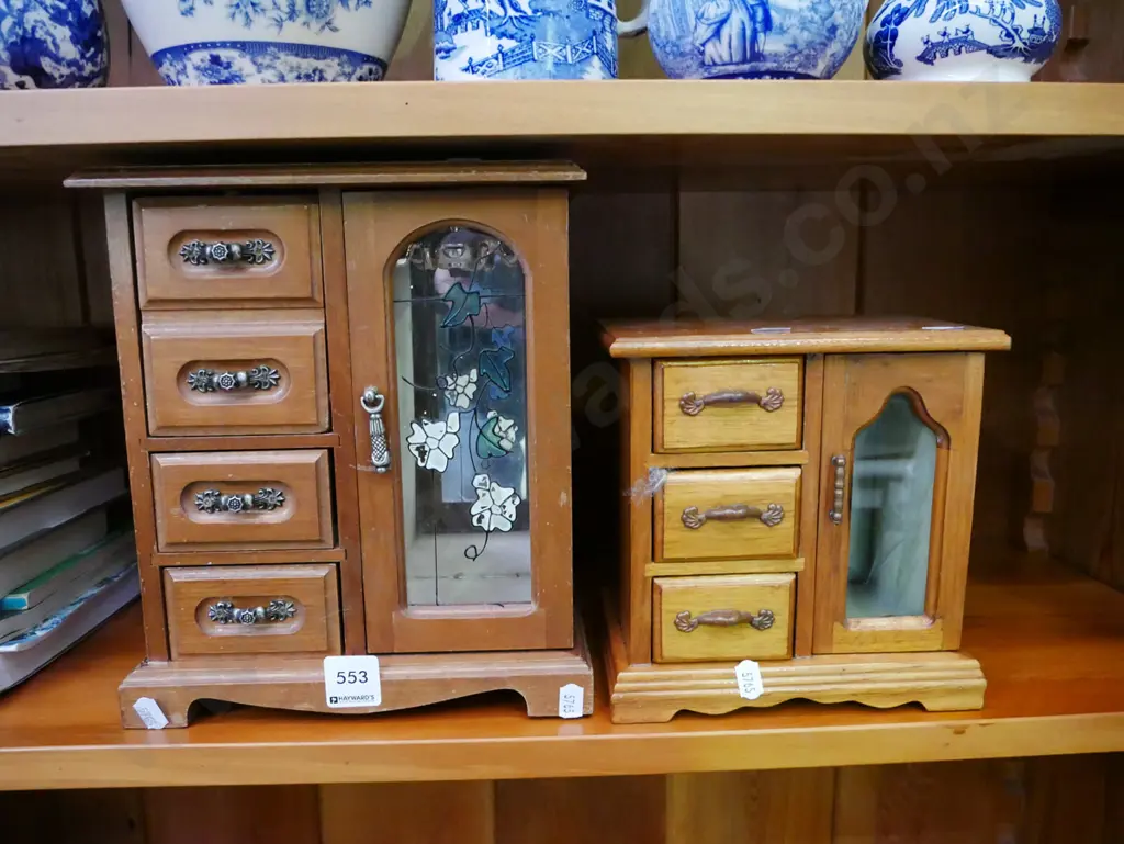 2x jewellery cabinets Tallest 260 Image 1++