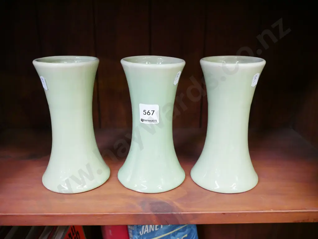 3x Dunedin Horticultural Society vases Image 1++