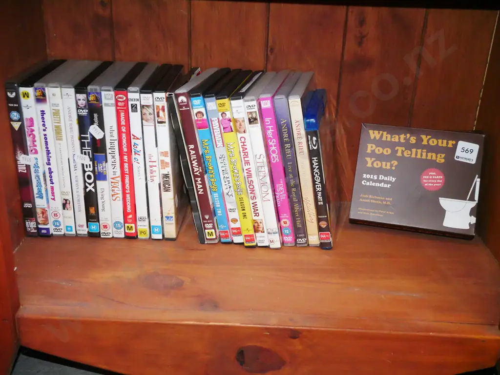 DVDs, 2015 toilet humour calender Image 1++