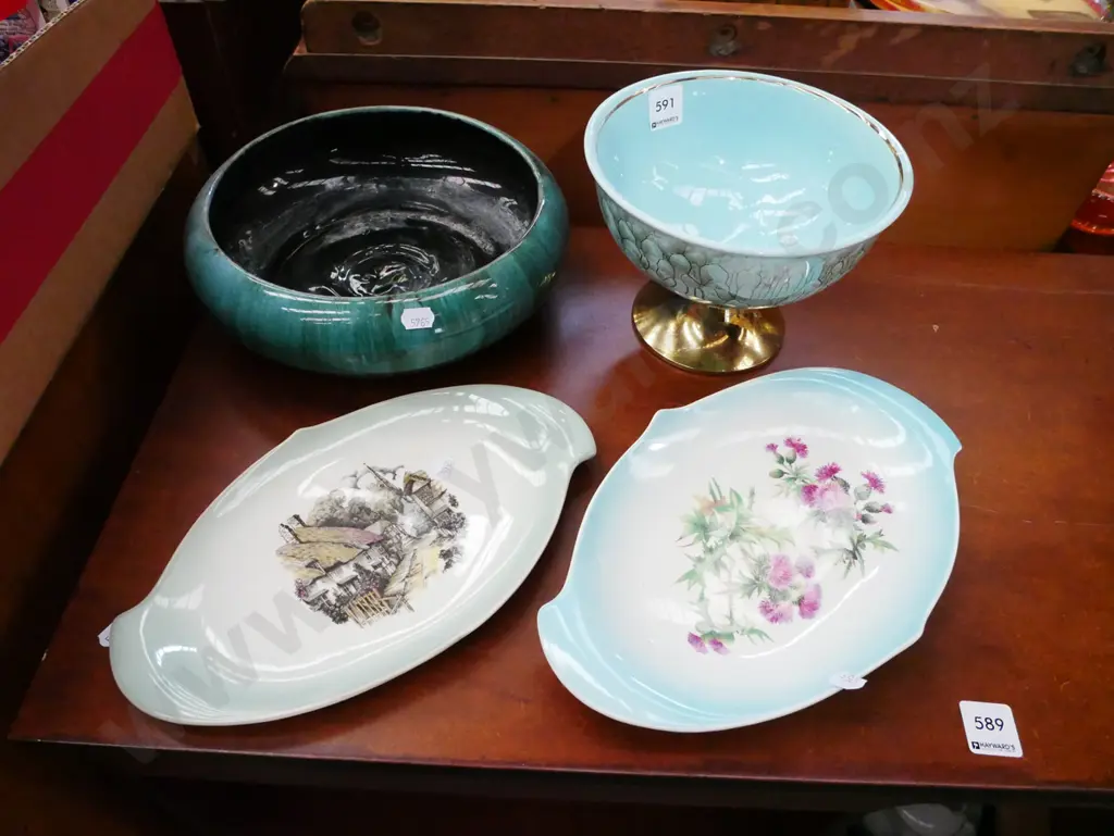 Blue Mountain float bowl, ceramic comport, 2 x plates Image 1++