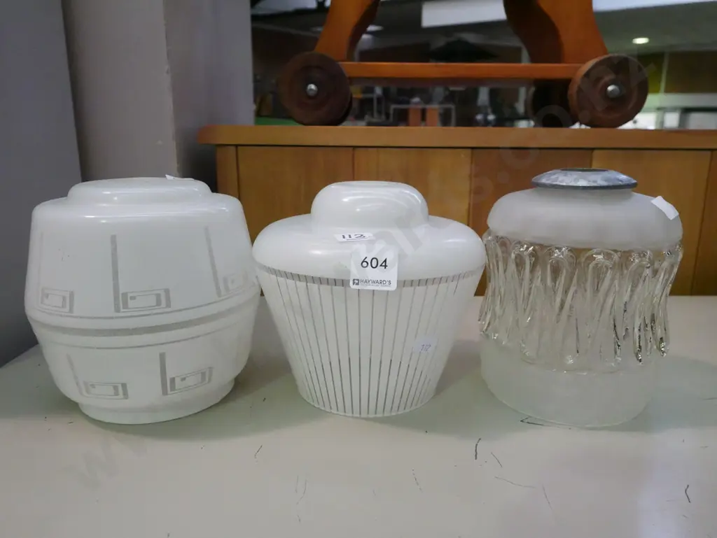 3x glass light shades Image 1++