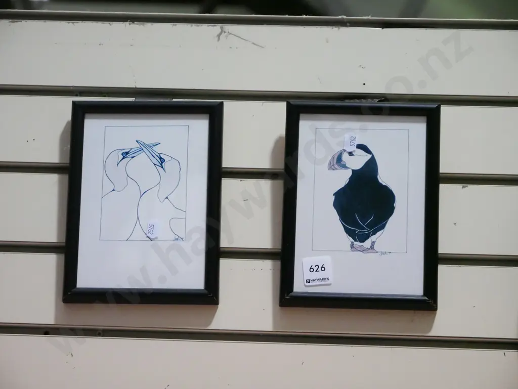 2x small bird prints Image 1++