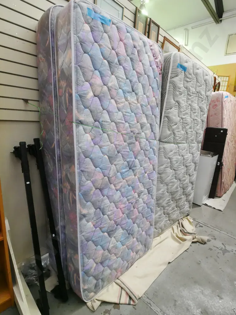 single bed base and mattress Image 1++