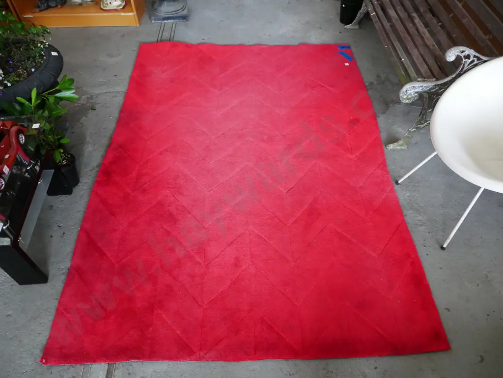 red acrylic floor mat L-2160 W-1510 Image 1++