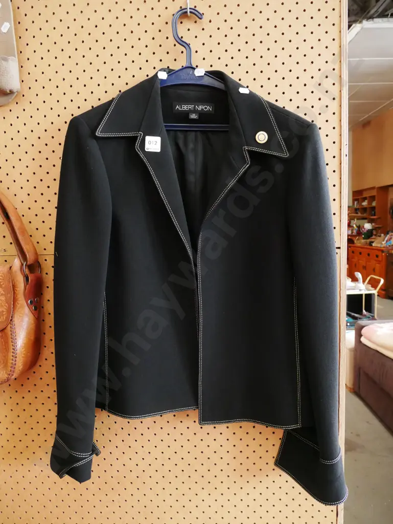 Albert Mikon size 10 ladies jacket Image 1++