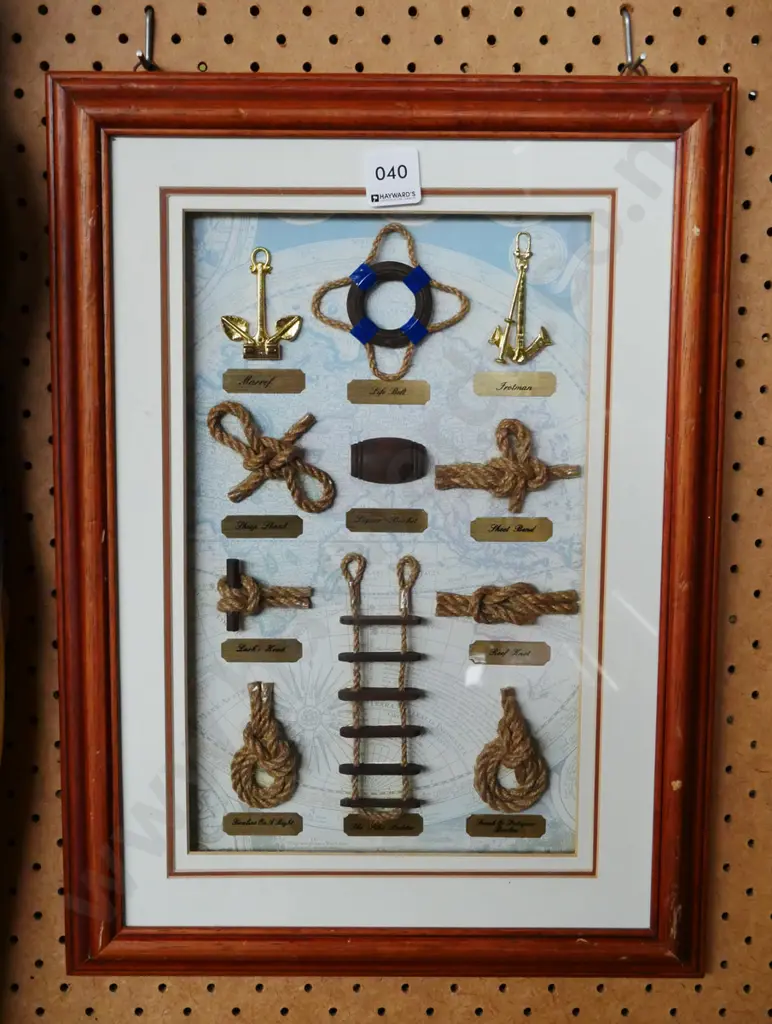 shadow box with sailing knots etc Image 1++