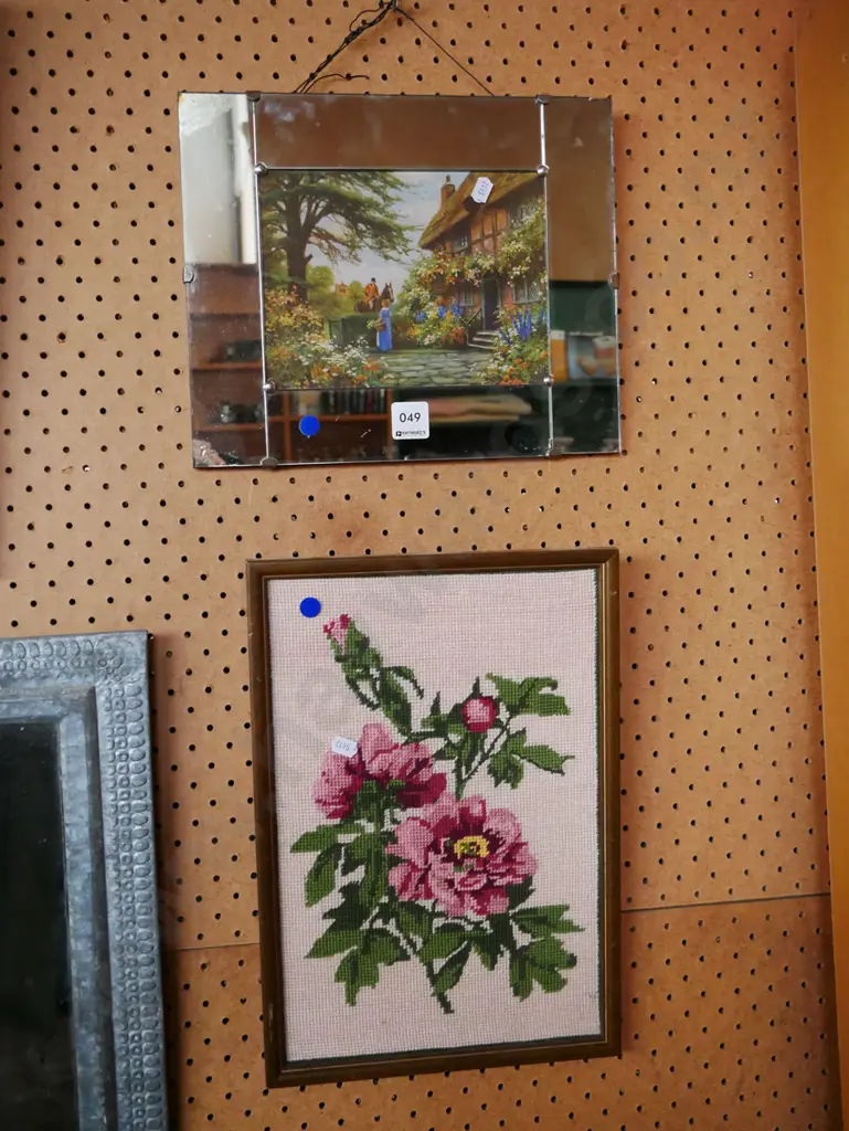 picture mirror, needlework - blue dots Image 1++