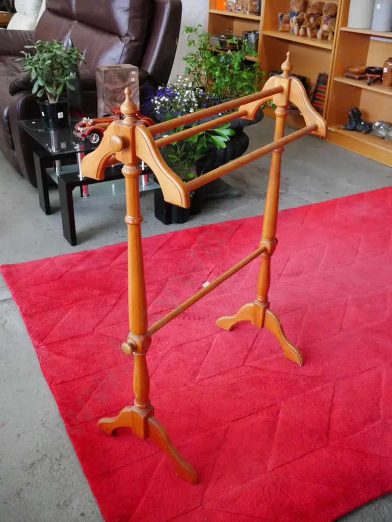 wooden towel rail Image 1++