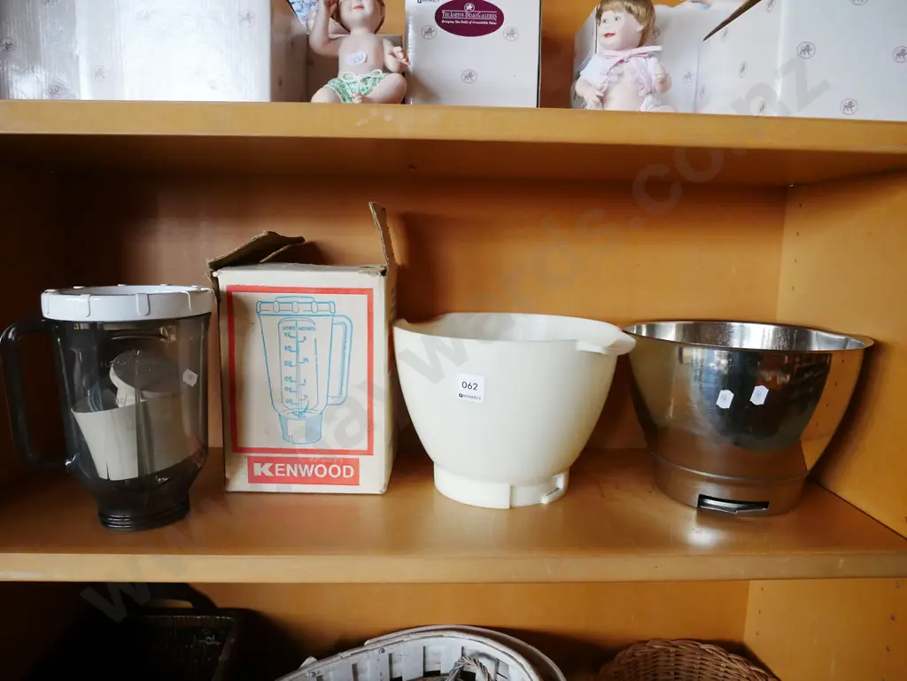 Kenwood mixer/blender and accessories Image 1++