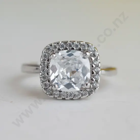 Silver dress ring