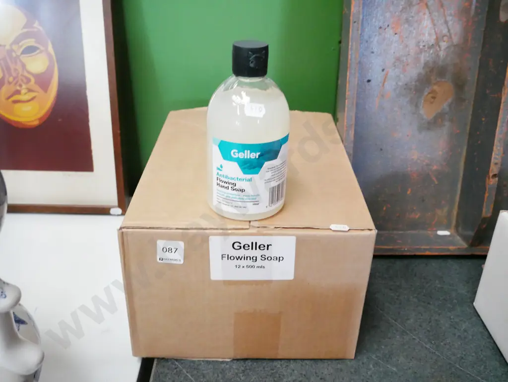 box; Geller antibacterial hand soap Image 1++