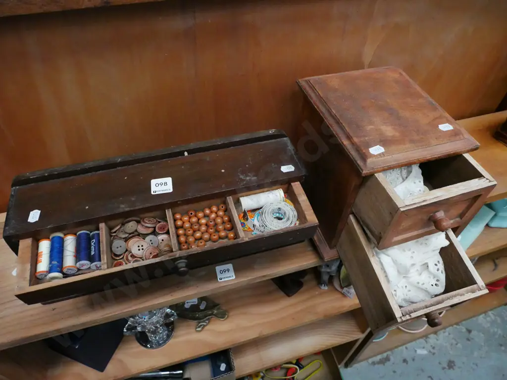 2x small specimen drawers and contents; threads, lace etc Image 1++