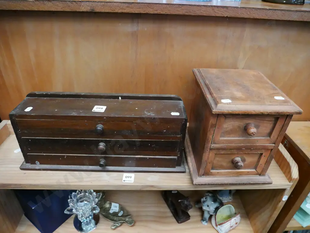 2x small specimen drawers and contents; threads, lace etc Image 1++