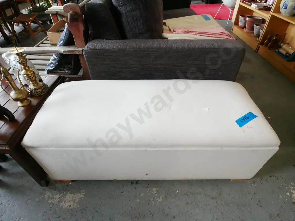 calico upholstered blanket box H-400 W-1160 D-470 Image 1++
