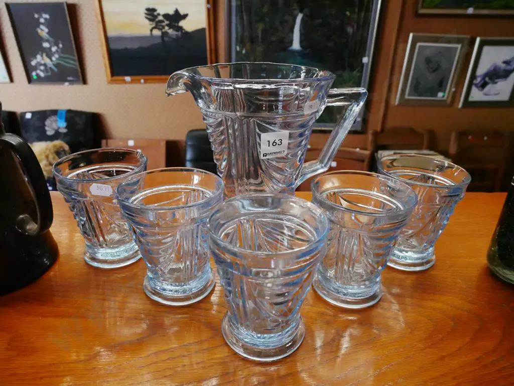 blue depression glass jug and 5 tumblers Image 1++