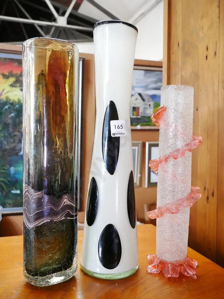 3x glass vases Tallest H-390 Image 1++