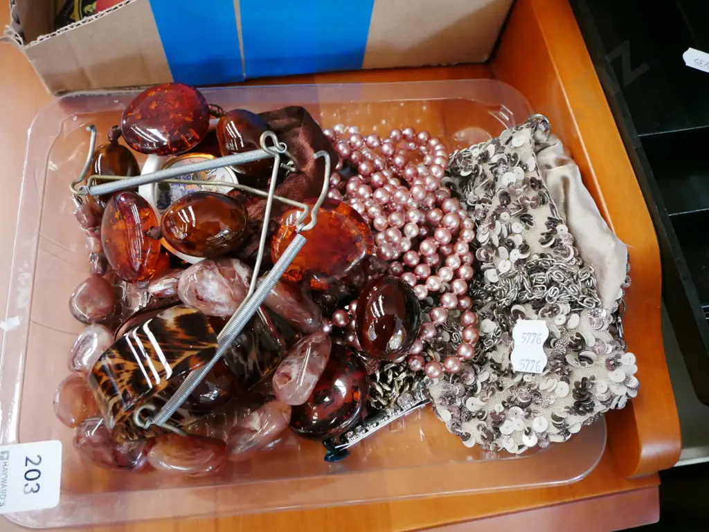 plastic tray, necklaces, hair clips, bangles etc Image 1++