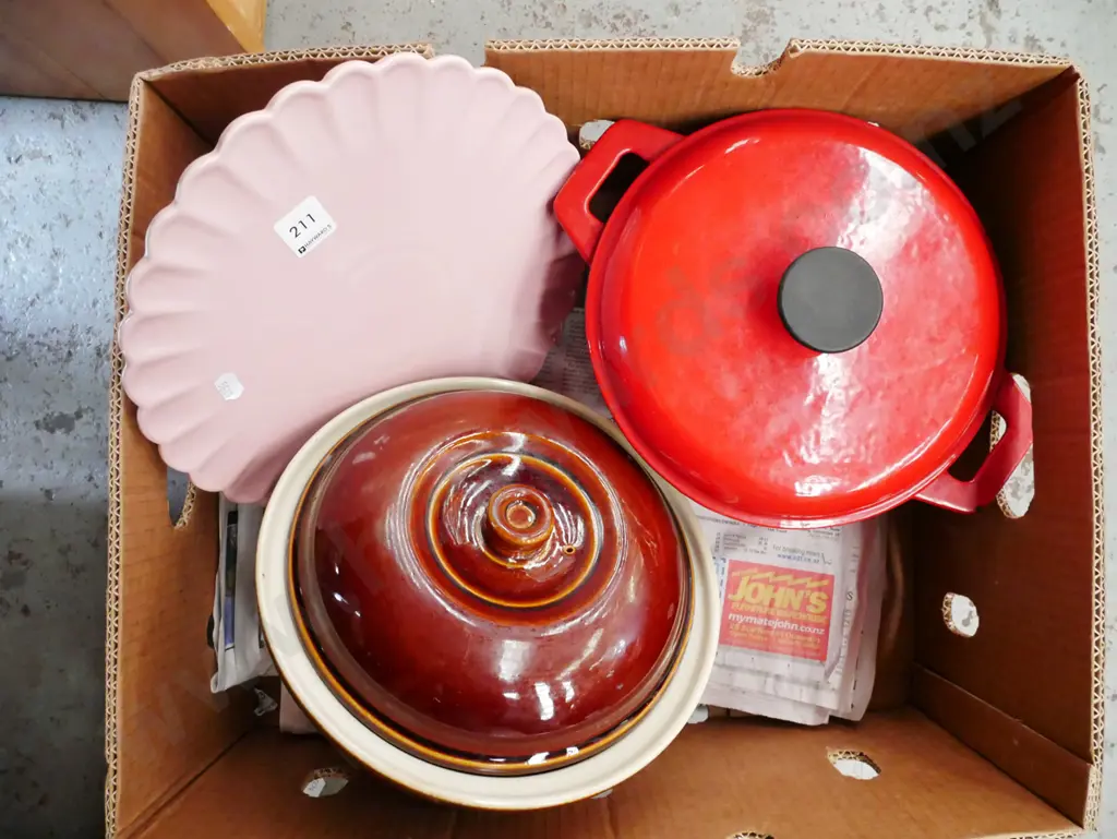 box; pick ceramic plate, red enamel casserole- some damage, lidded casserole Image 1++
