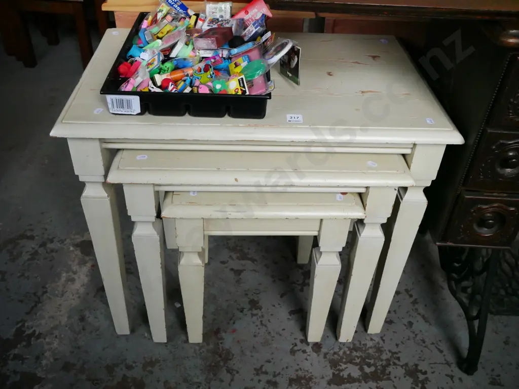 nest of 3x distressed painted tables Image 1++