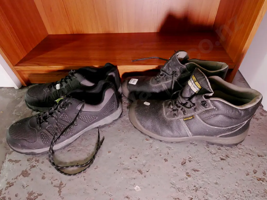 2x pairs of steel cap boots and sneakers Size UK11 Image 1++