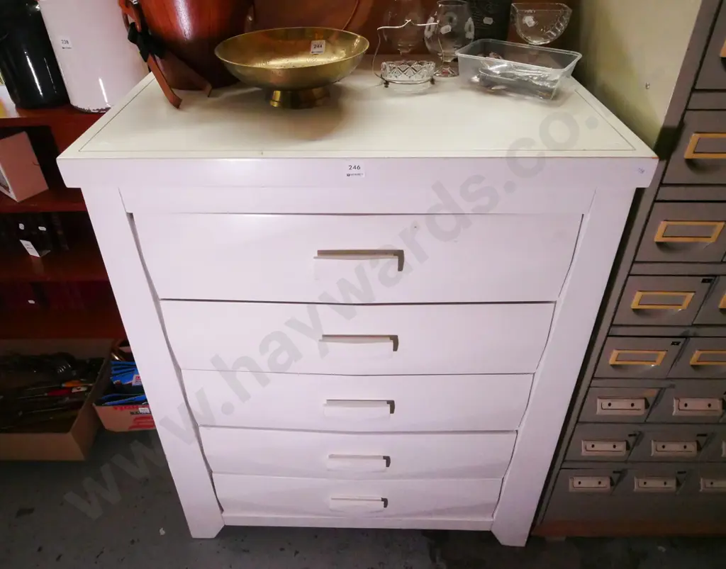 white painted 5 drawer chest - some scrapes and damage H-1085 W-750 D-450 Image 1++