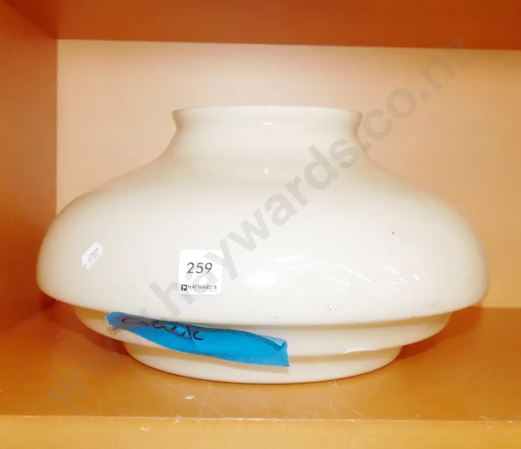 large milk glass light fitting, has significant crack Image 1++