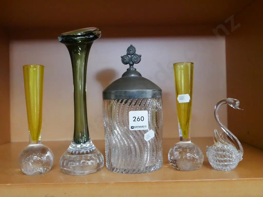 glass swan, glass vases, lidded canister Image 1++