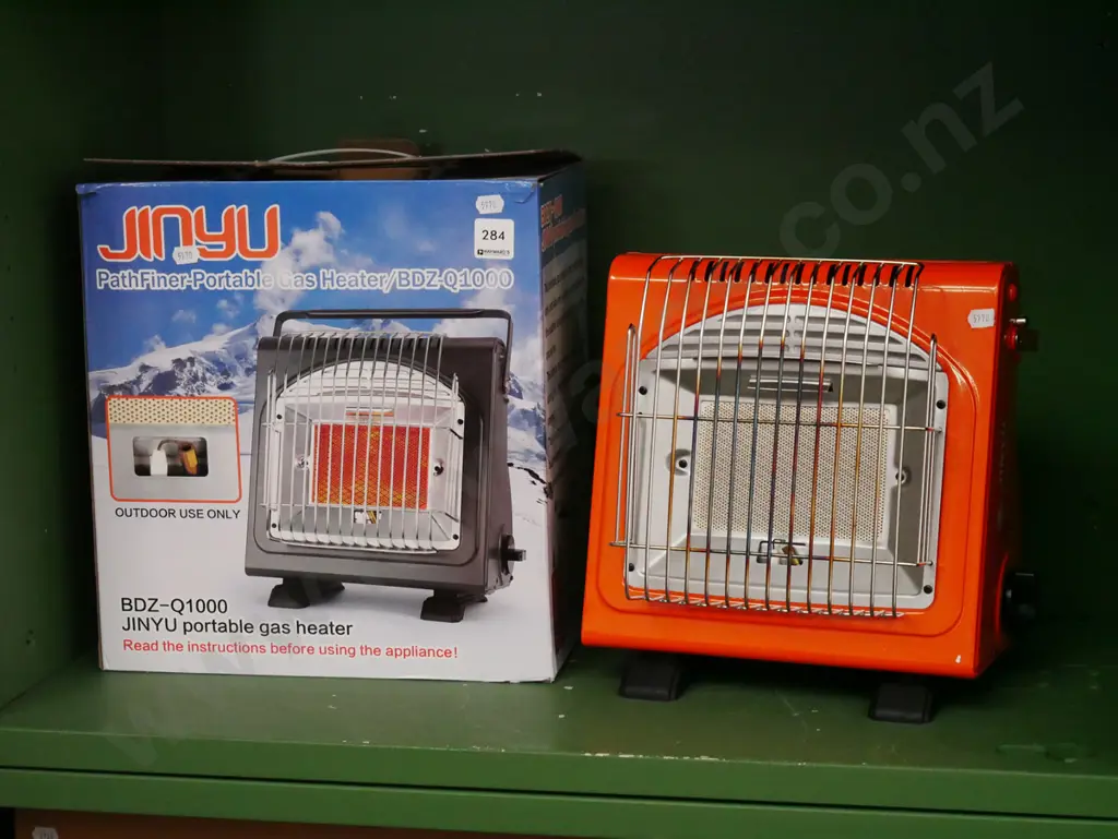 boxed Jinyo outdoor portable gas heater Image 1++