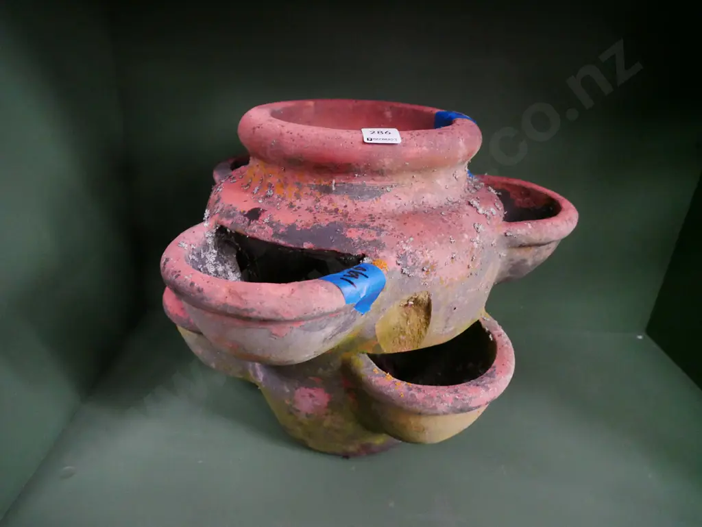 terracotta strawberry planter H-300 Image 1++