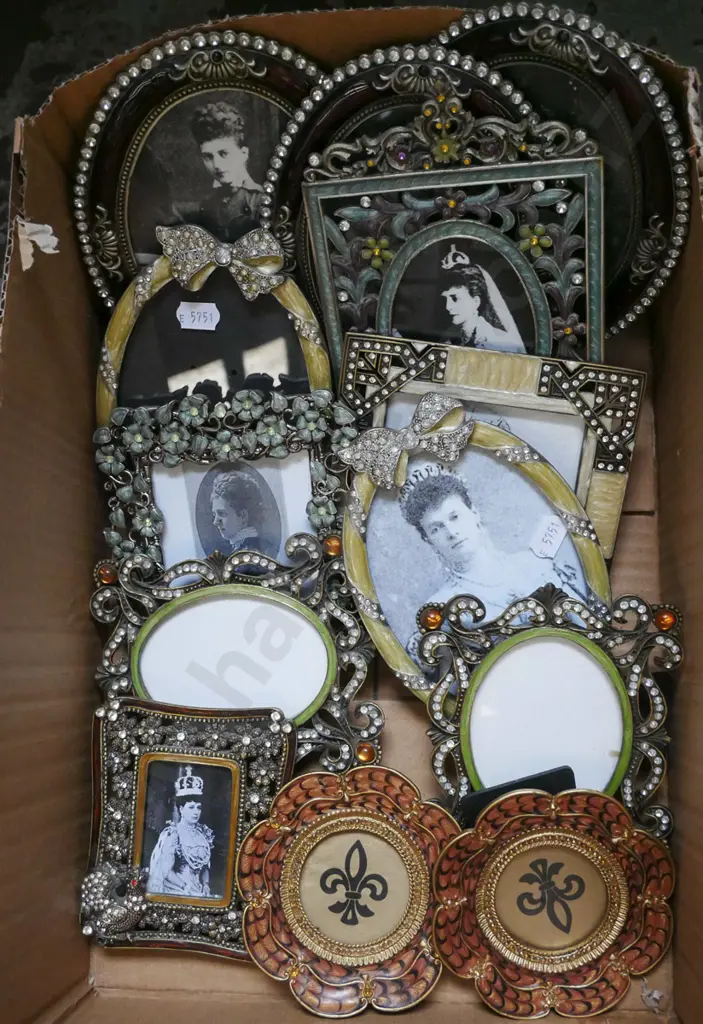 box; ornate photo frames with photos of Queen Alexandra Image 1++