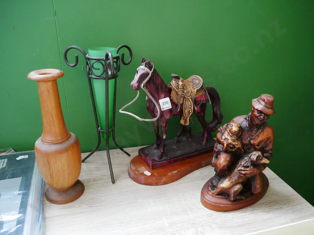 horse figurine, shepherd figure, 2x vases Tallest H-300 Image 1++